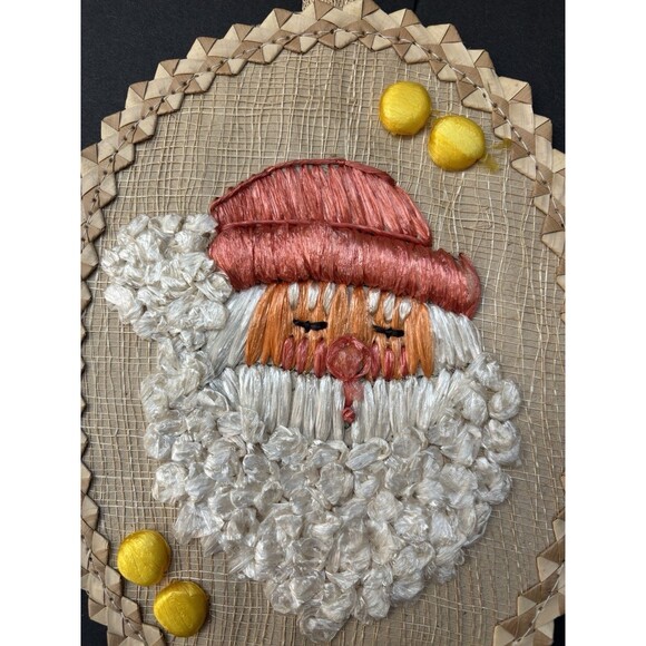 VTG Woven Straw Santa Wall Decor Set of 2 | Christmas Folk Art Decor Cottagecore - Picture 8 of 8